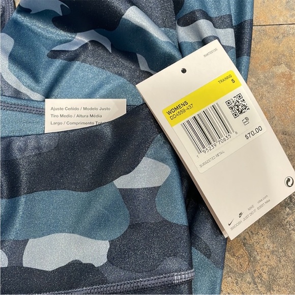 Nike dri fit camo leggings NWT size small - Picture 3 of 4